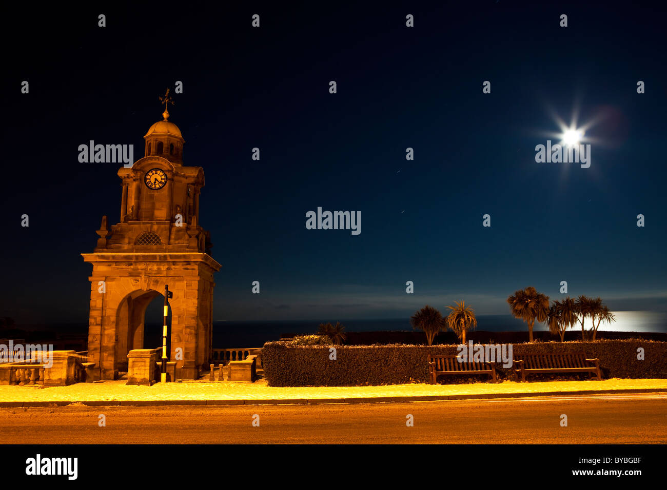 Scarborough Clock Tower bei Nacht Stockfoto