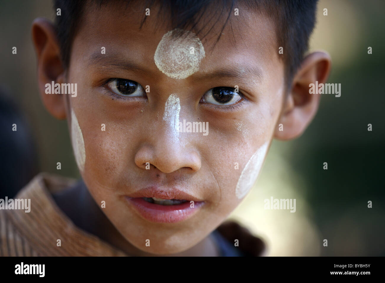 Burma, Birma, Myanmar, 20100223, junge in Myanmar Stockfoto