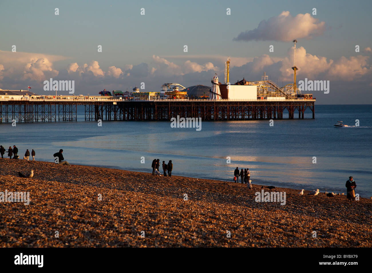 Brighton Meer mit Mole, Brighton, East Sussex, England, UK Frühherbst, Abend Stockfoto