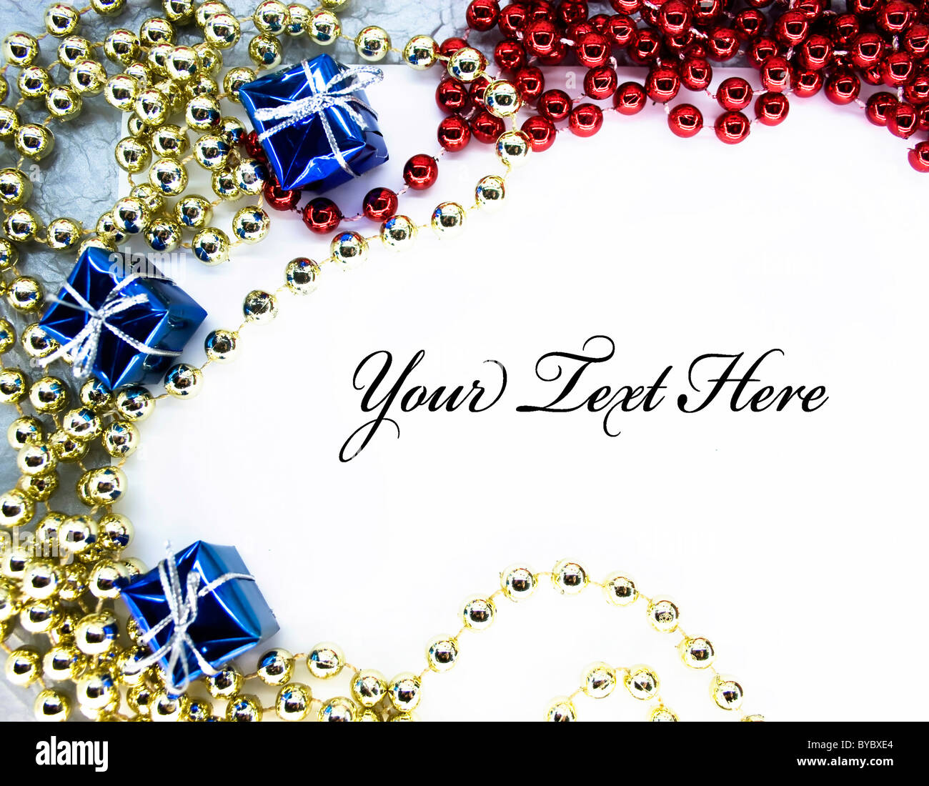 Neujahrs Glückwunsch-Karte mit Christbaumschmuck- Stockfoto