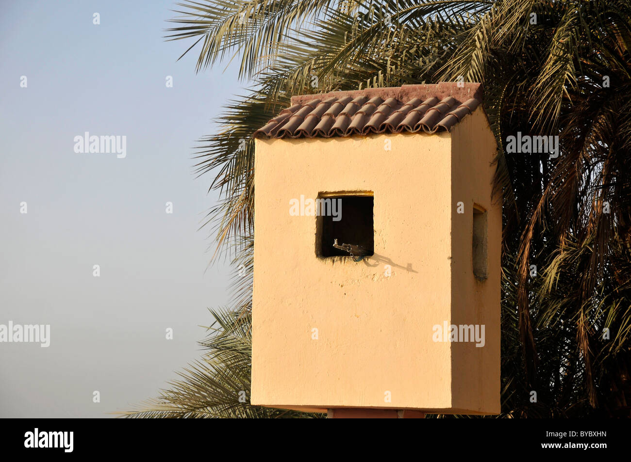 Guard Haus mit Pistole zeigt, Luxor, Ägypten Stockfoto