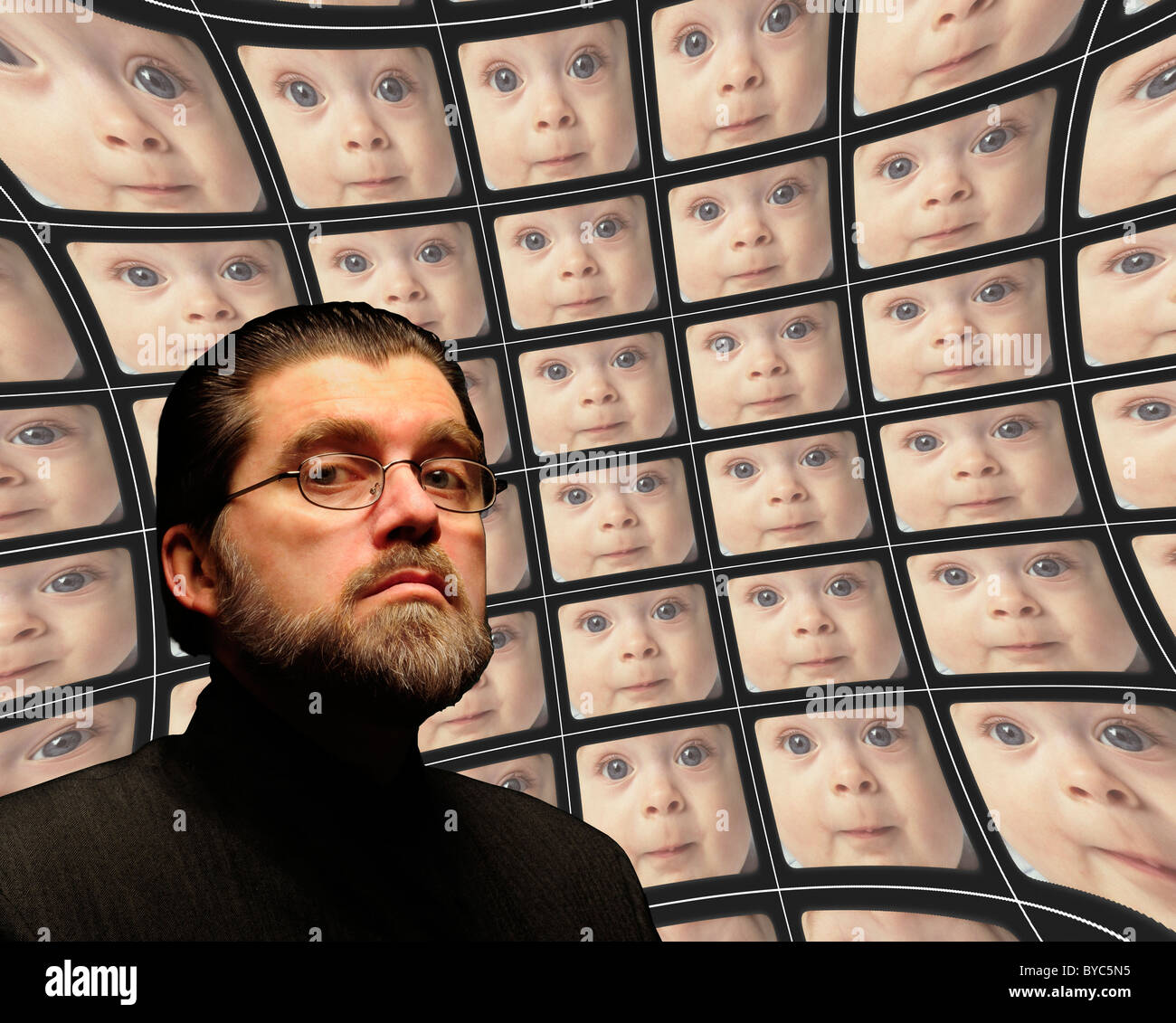 Orwellschen Charakter umgeben von video-Bildschirme von Babys Stockfoto