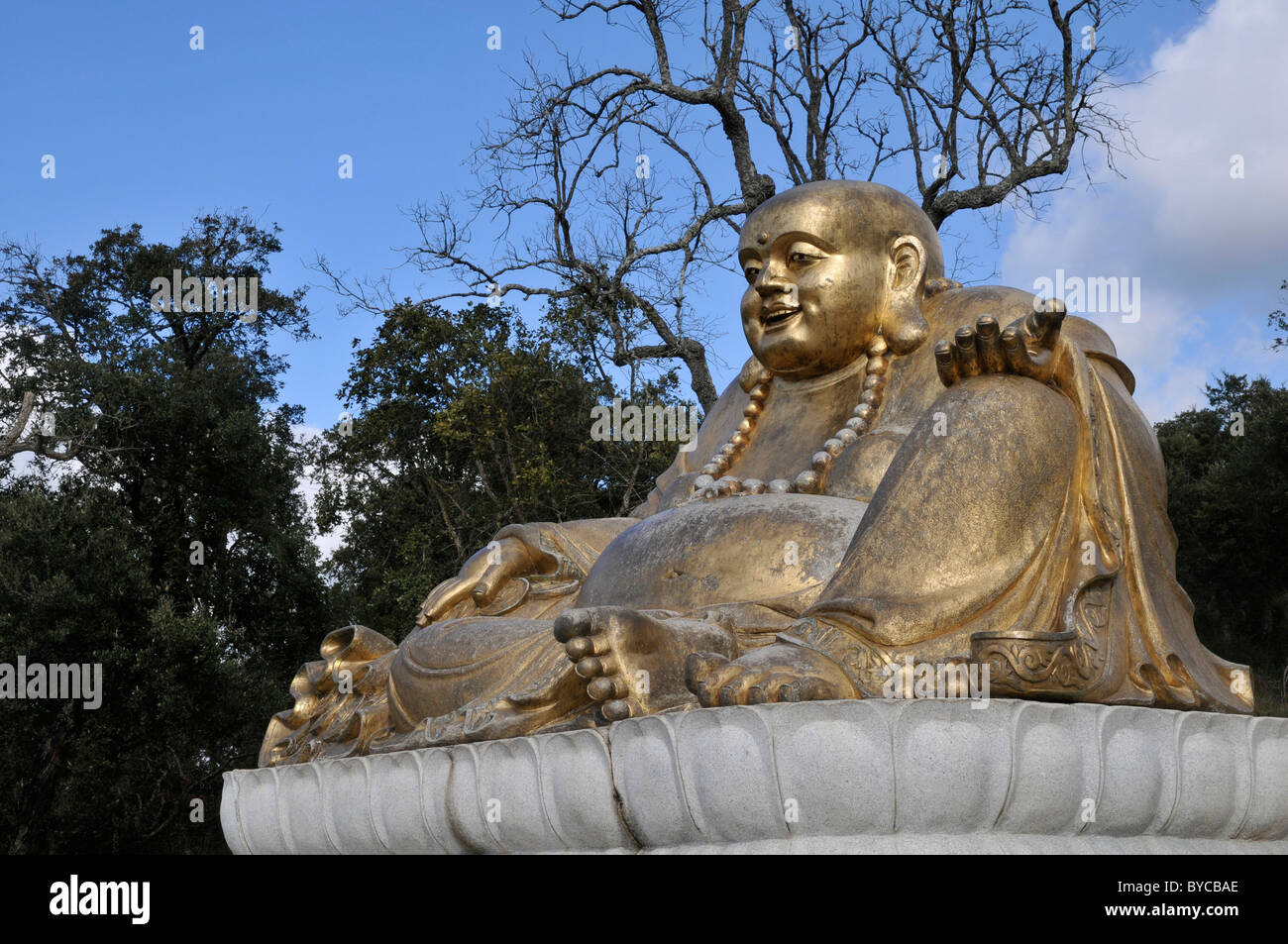 Der goldene lachende buddha Fotos und Bildmaterial in hoher Auflösung