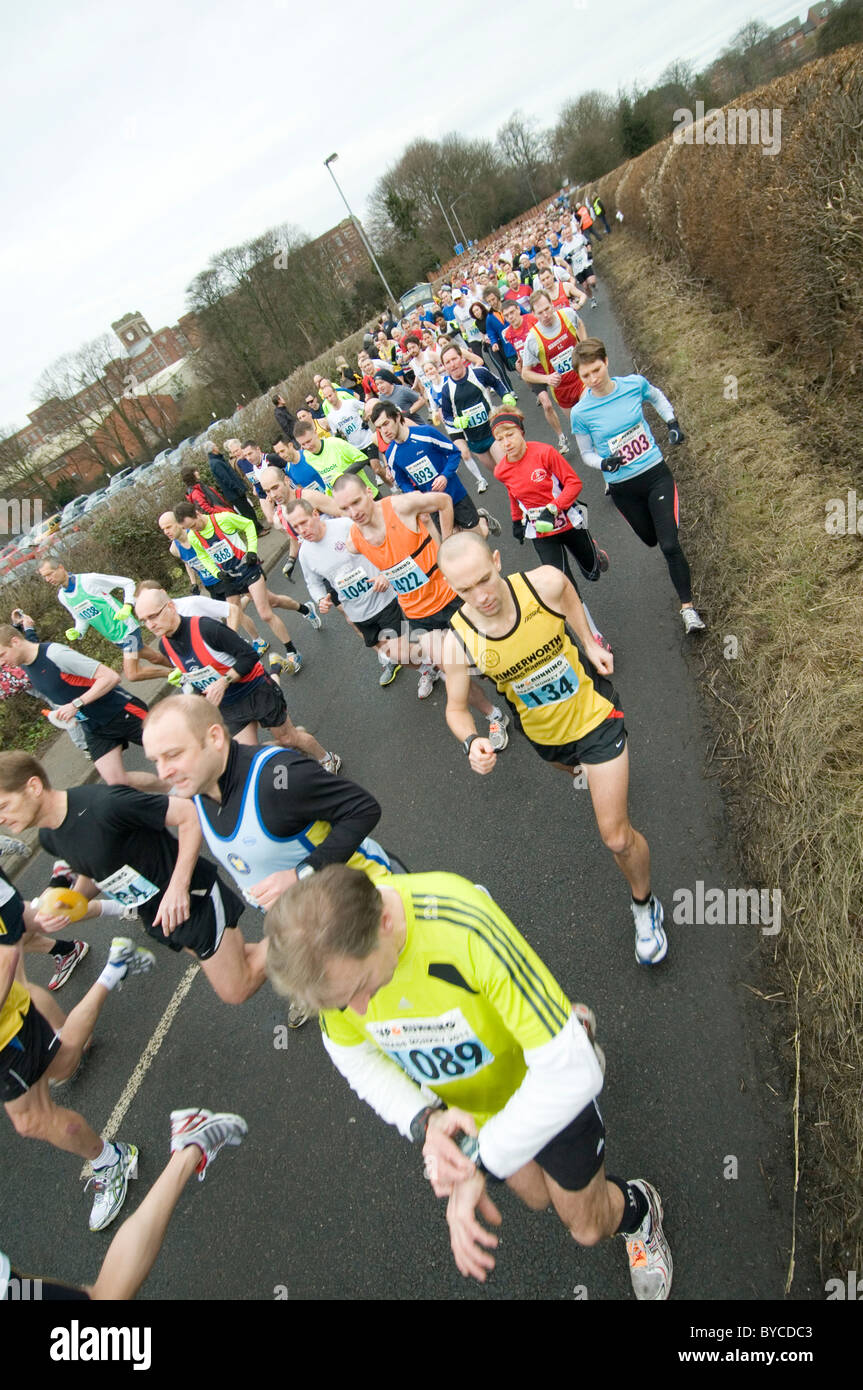 laufen Sie Läufer Läufer laufen Joggen Jogger Jogger Joggen Übung Ausübung körperlicher Betätigung fit Fitness halten halten Marathon ma Stockfoto