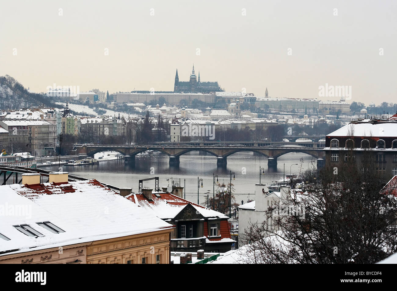 Hradschin - Kathedrale der Veitsdom auf der Pragerburg Stockfoto