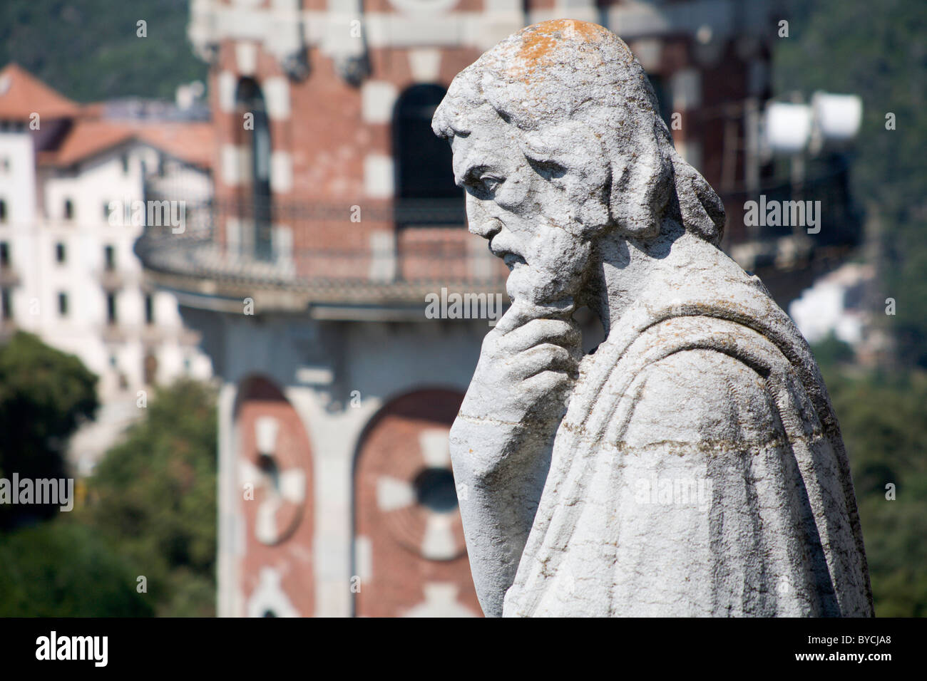 Barcelona - Detail des Heiligen Statue bilden Kirche Eurostars cor de Jesus Stockfoto