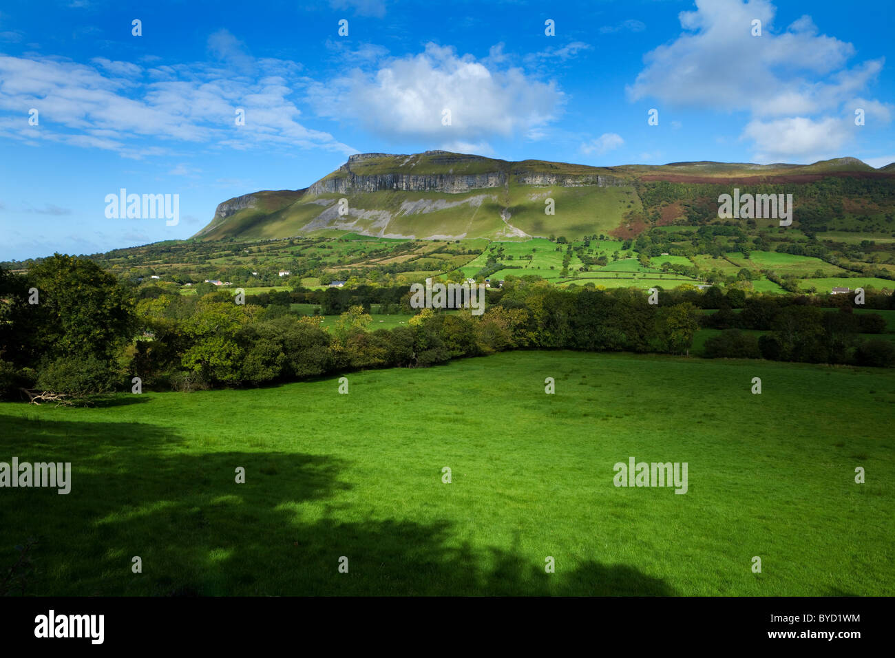 Benbulben und Kings Mountain in Yeats Country, County Sligo, Irland Stockfoto