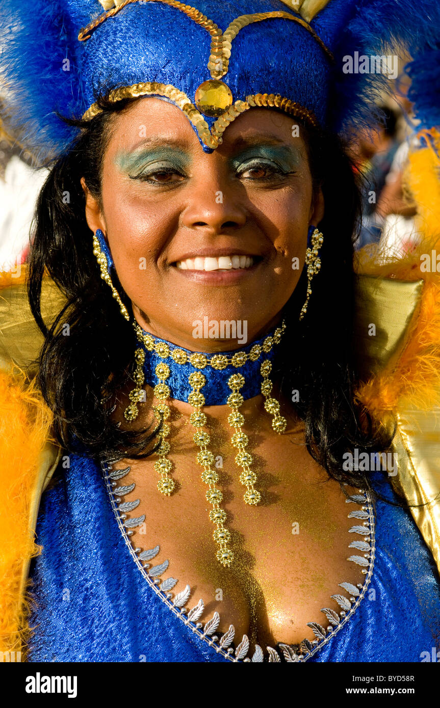 Bunt kostümierte Frau, Karneval, Mindelo, Kapverden, Cabo Verde, Afrika Stockfoto