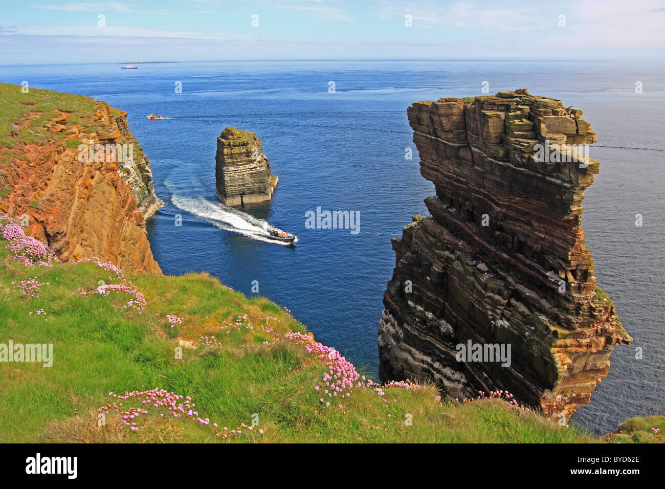 UK Schottland Highland Caithness Duncansby Stacks und Wildlife Cruise Boot Stockfoto