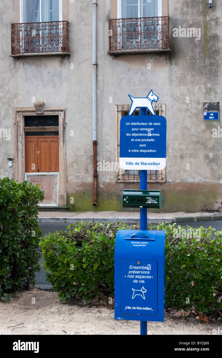 Ein Hund Abfallbehälter in Frankreich Stockfoto