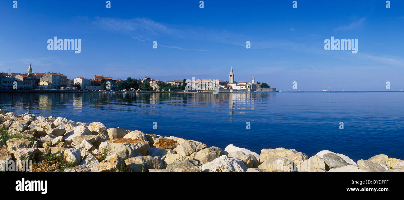 Altstadt mit Euphrasius-Basilika, Porec, Istrien, Kroatien, Europa Stockfoto