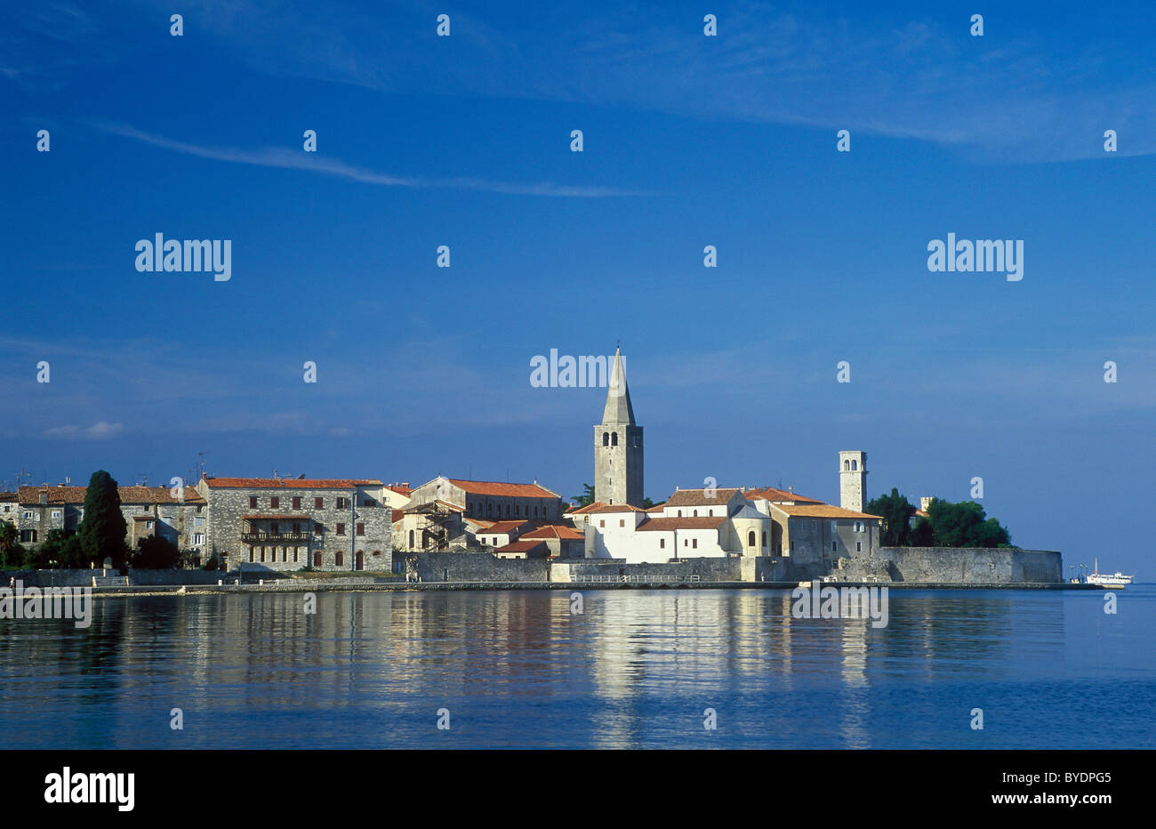 Altstadt mit Euphrasius-Basilika, Porec, Istrien, Kroatien, EuropeOld Stadt mit Euphrasius-Basilika, Porec, Istrien, Kroatien Stockfoto