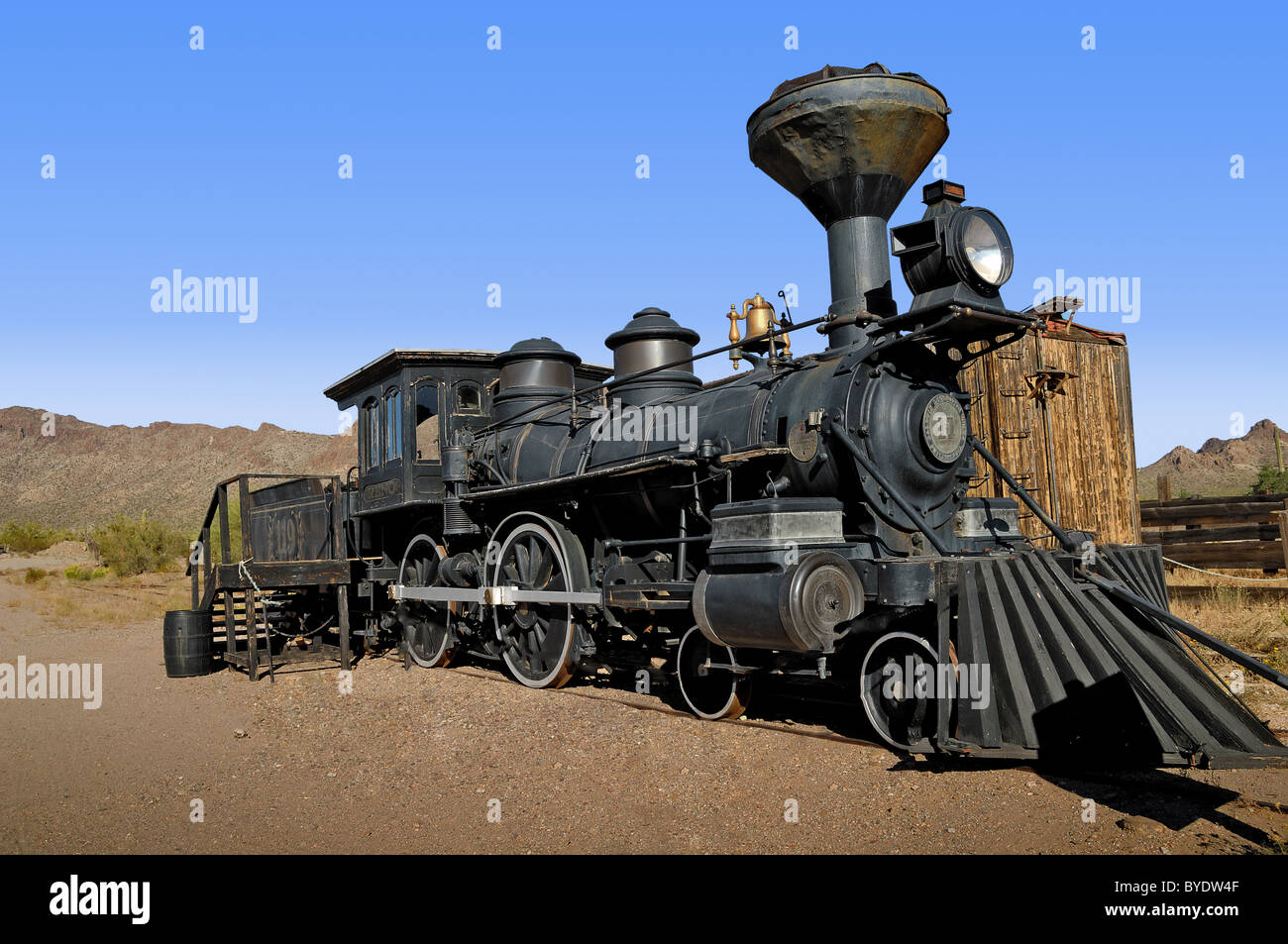 Alte Western Lokomotive ruhte nun in den alten Film-Studios befindet sich  in der Nähe von Tucson, Arizona, Vereinigte Staaten von Amerika  Stockfotografie - Alamy