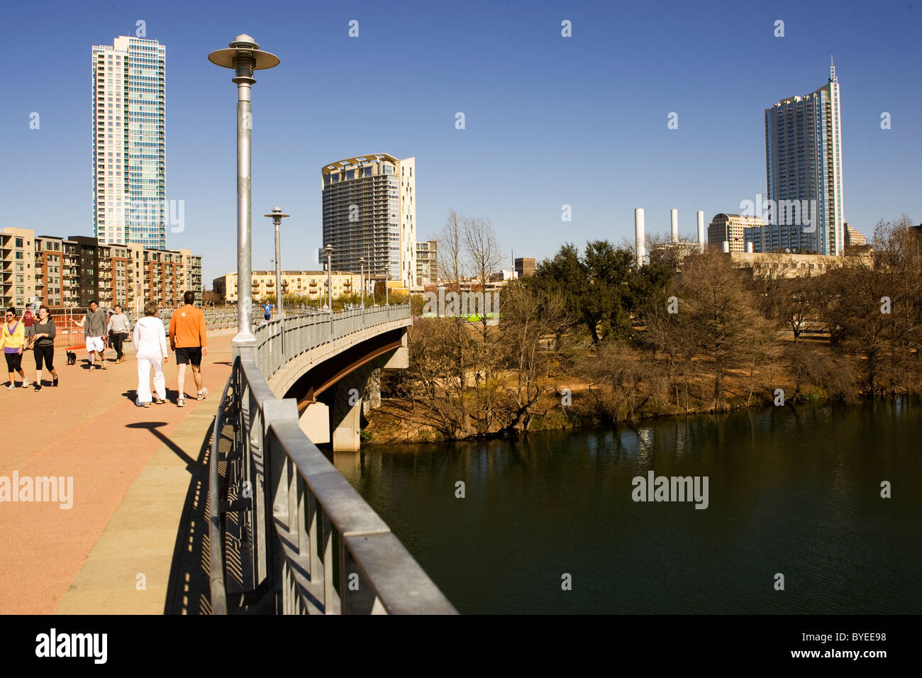 Die Fußgängerbrücke über Lady Bird Lake(Town Lake) in Austin, TX Stockfoto