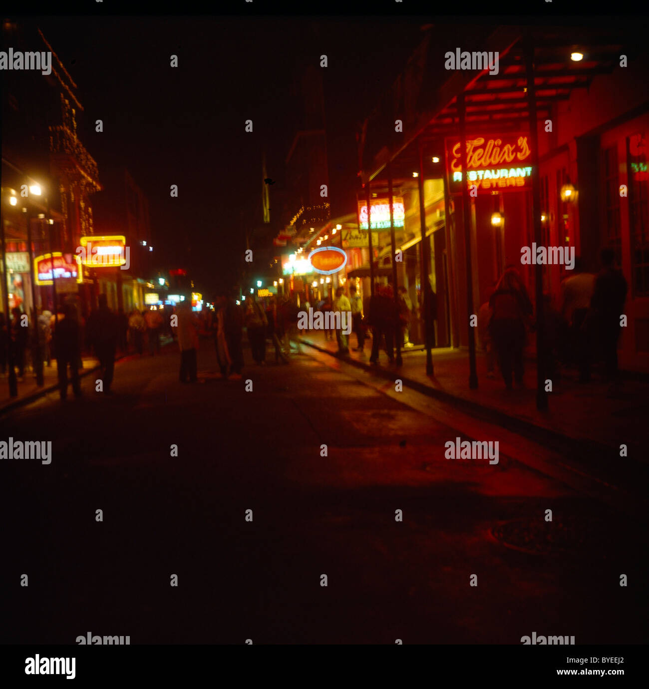 Bourbon Street New Orleans USA Nacht Stockfoto