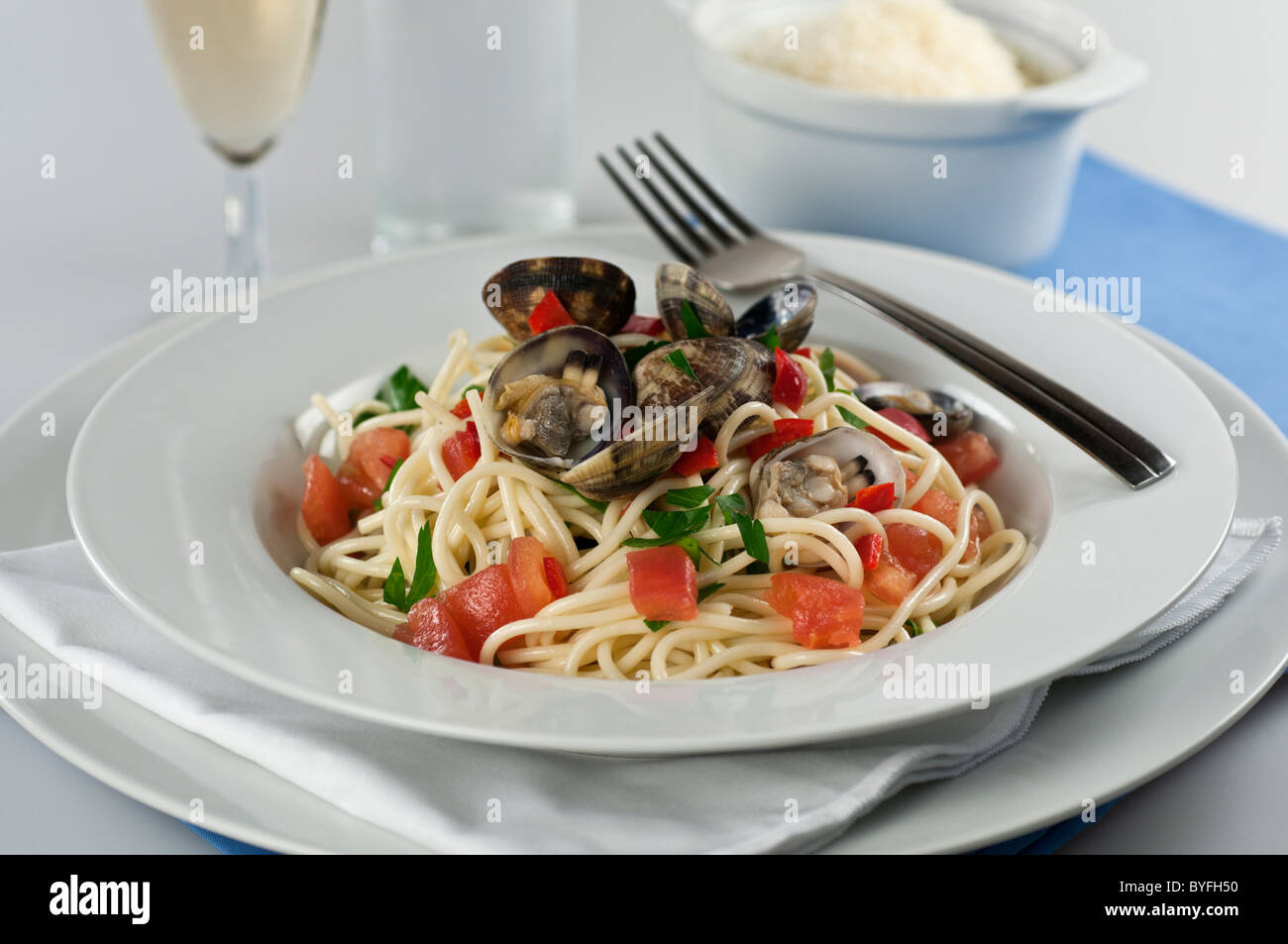 Spaghetti Vongole. Nudeln mit Muscheln Stockfoto