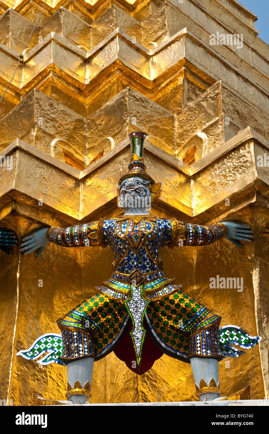 Detail der Tempel Statue, Grand Palace und Wat Phra Kaeo, Bangkok, Thailand Stockfoto