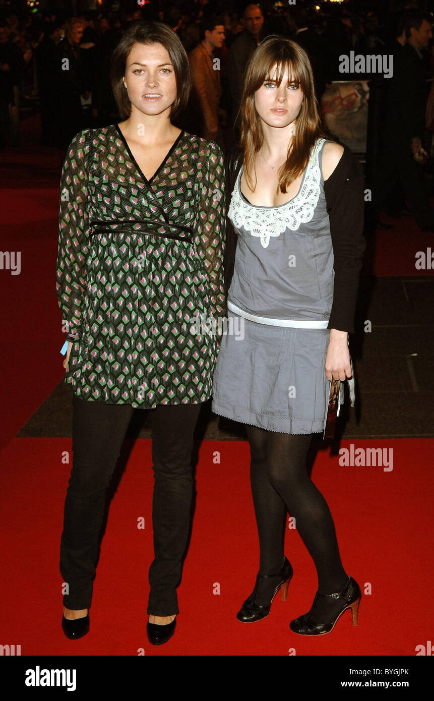 Holly Davidson und Jane Davidson UK Film-Premiere von "300" statt im Vue West End - Ankünfte London, England - 15.03.07 Stockfoto