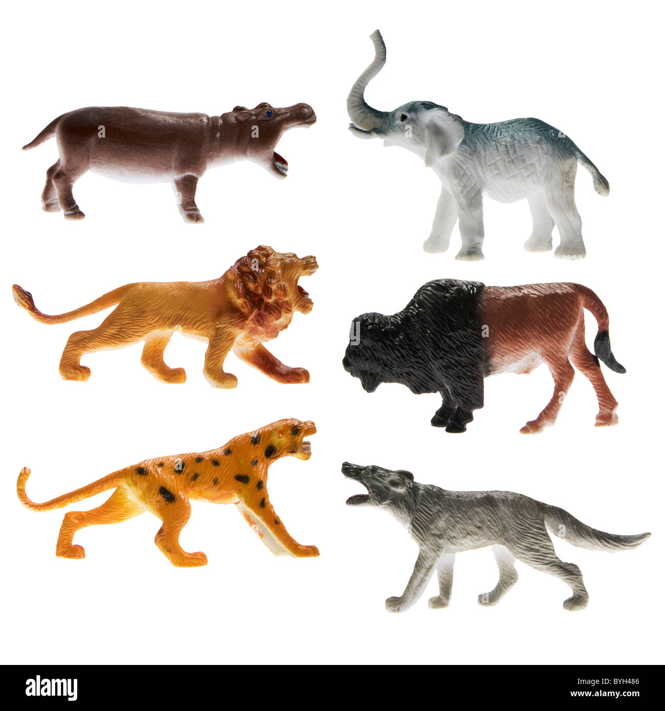 Kunststoff-Spielzeug Wildtiere auf weißem Hintergrund Stockfoto