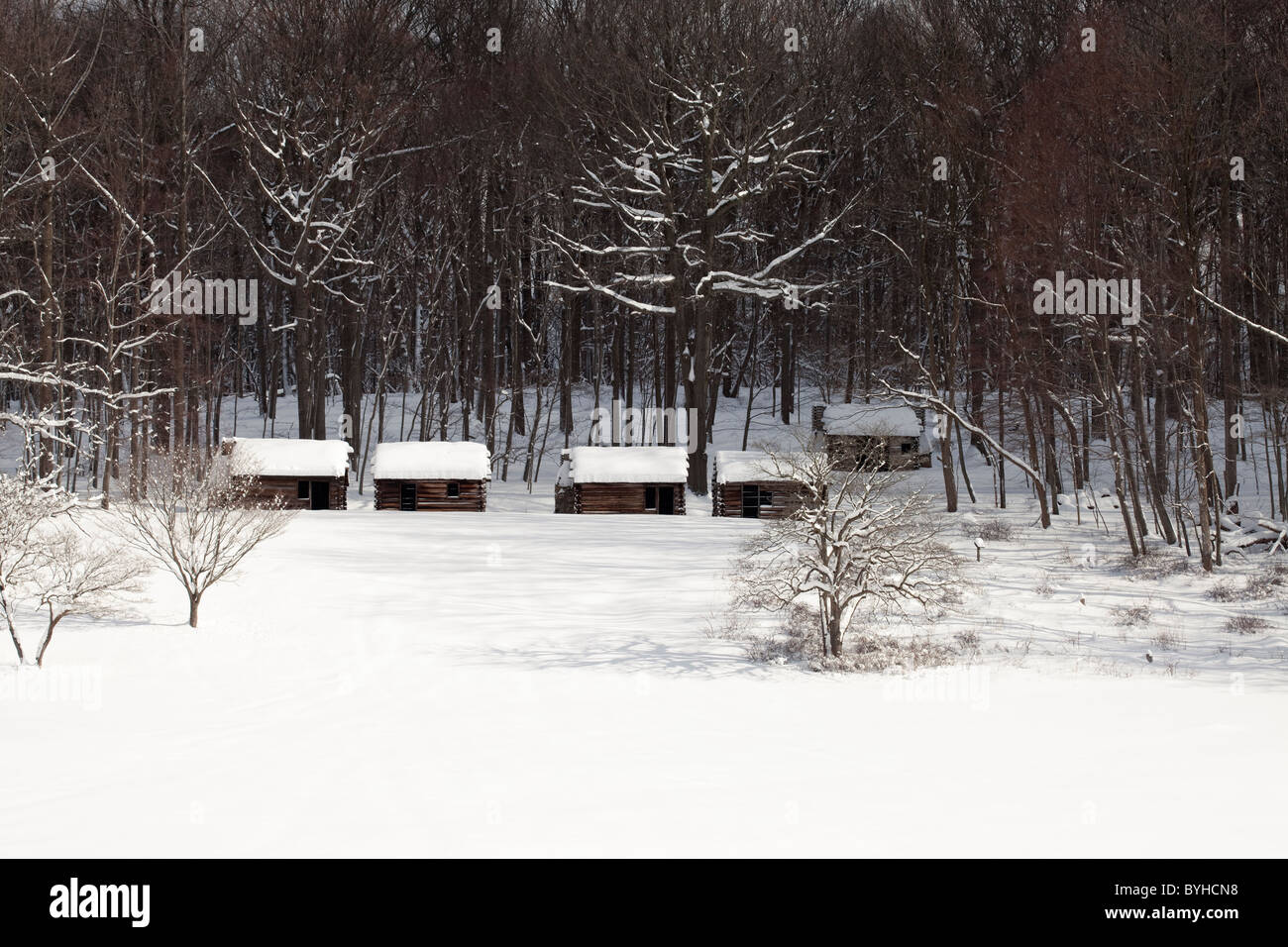 Soldat-Hütten im Winter, hohlen Jockey National Historical Park in Morristown, New Jersey Stockfoto