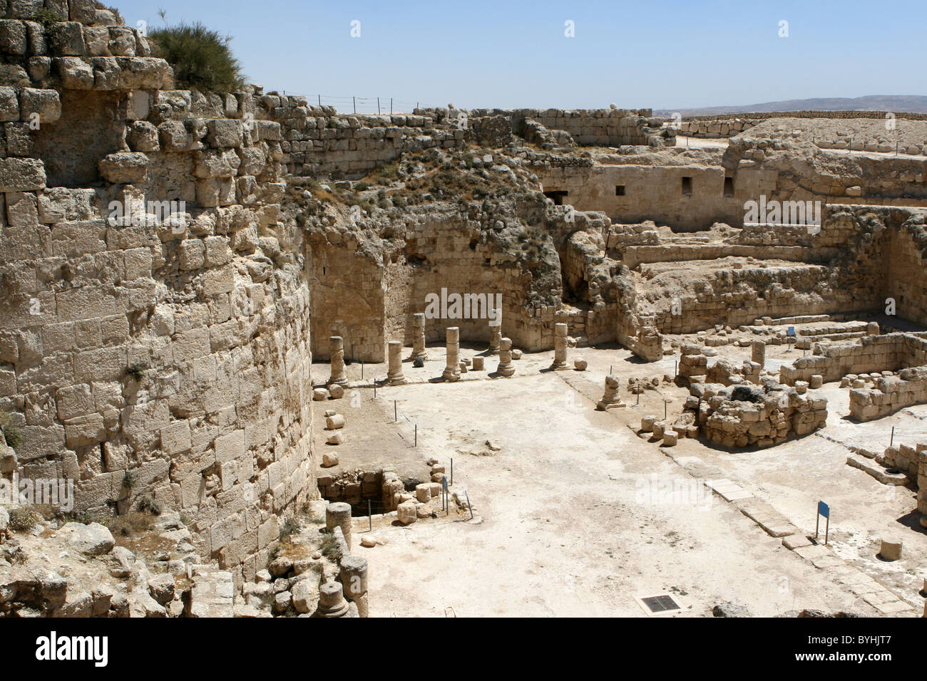 Alte Ruinen auf der mountian Palast-Festung von Herodian Nationalpark, Israel. Das war der Sommer Palast des Herodes dem großen. Stockfoto