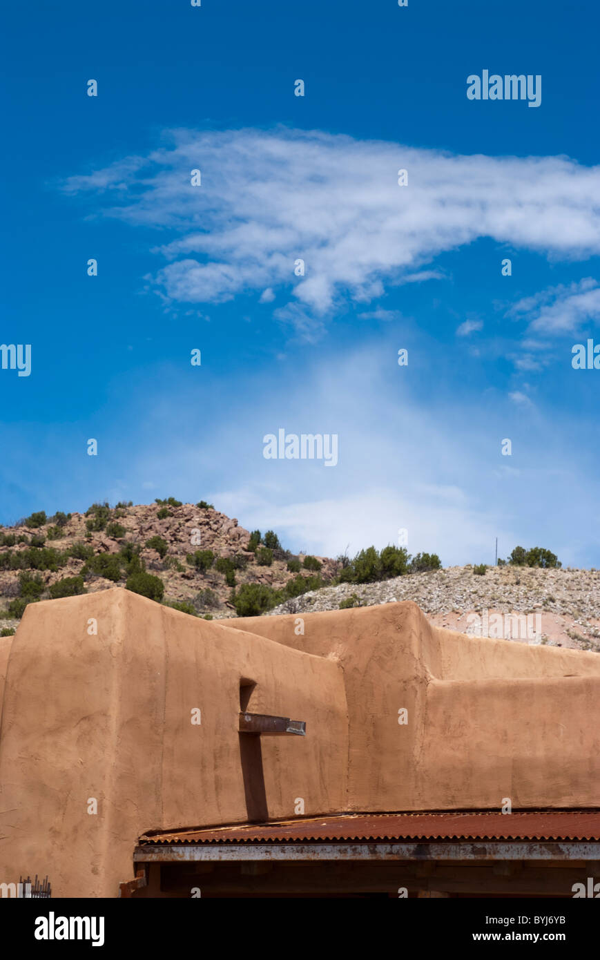 Dach einer Adobe-Struktur in New Mexico, usa Stockfoto