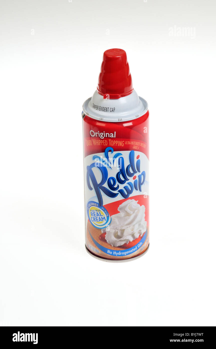 Dose Reddi Wip peitschte Creme auf weißem Hintergrund, Ausschnitt. Stockfoto