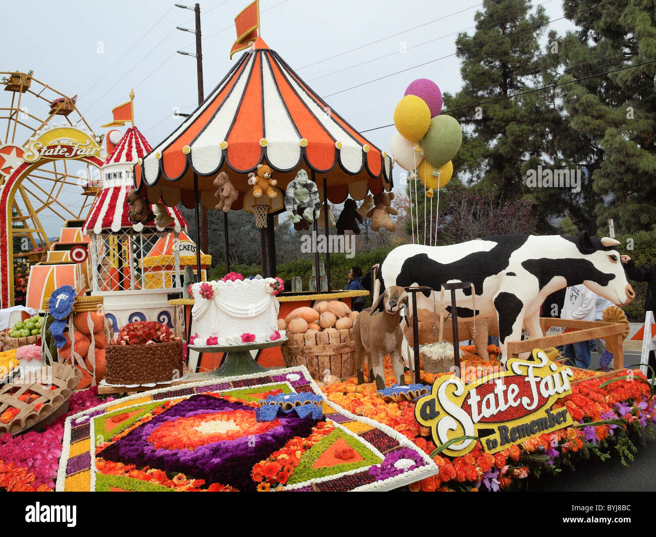 2011 Rose Parade Float. Pasadena, Kalifornien. "A State Fair to Remember" gesponsert von Discover Financial Services. Stockfoto