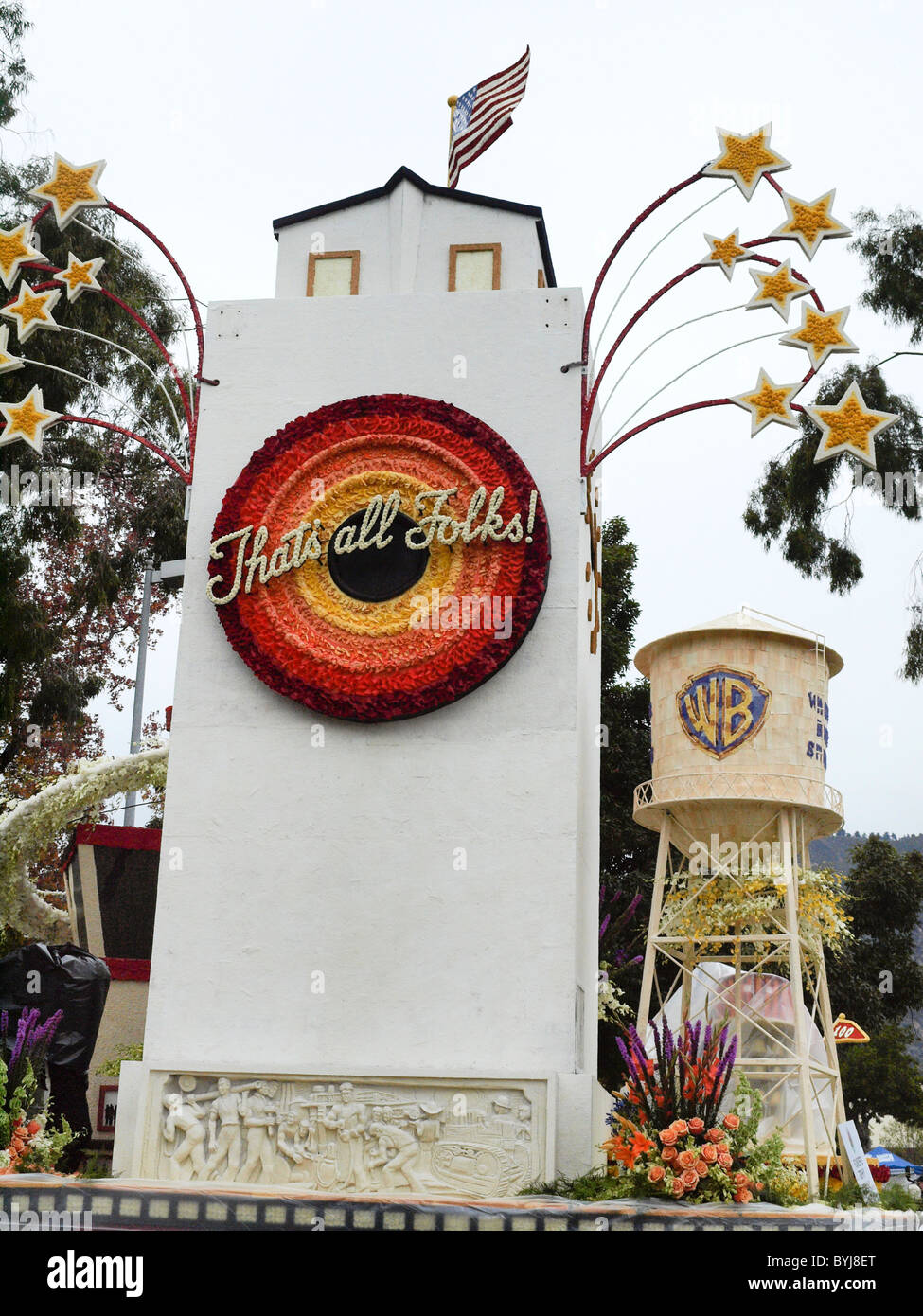 Die Burbank Turnier der Rosen Gesellschaft stieg Parade Float 'Centennial Celebration' gebaut. Stockfoto