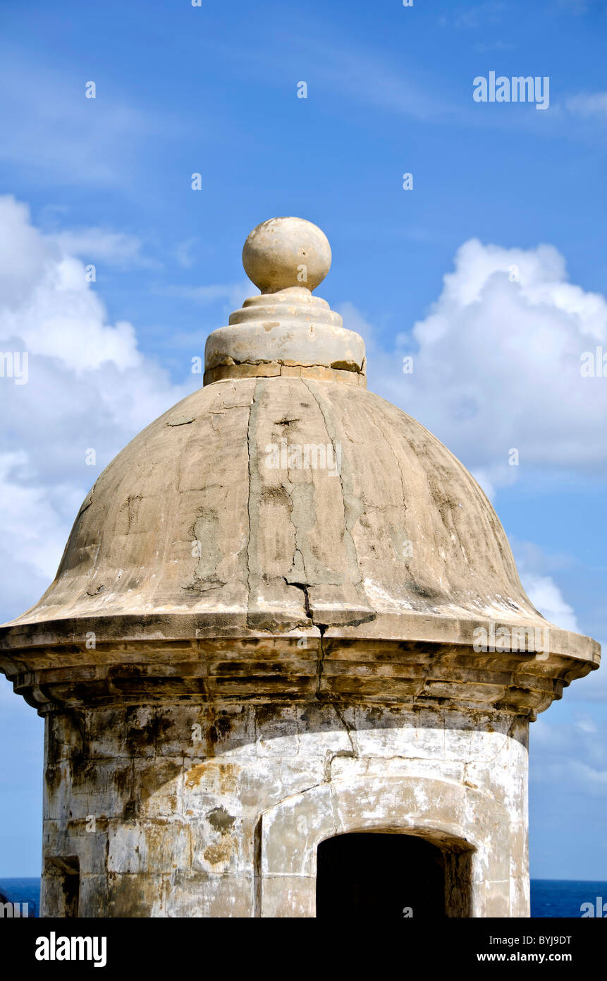 Puerto Rico Closeup gewölbt Wachhäuschen oder Garita am Fort San Cristóbal Old San Juan Stockfoto