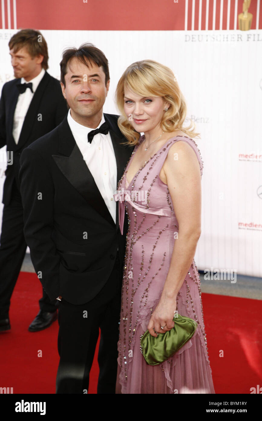 Jan Josef Liefers und Anna Loos bei Deutscher Filmpreis (deutsche Filmaward) Berlin, Deutschland - 04.05.07 Stockfoto