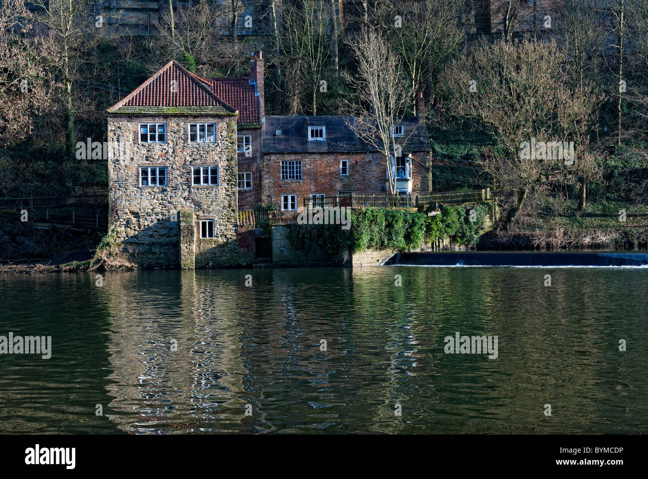 Die alte Walkmühle am Fluss tragen in Durham Stockfoto