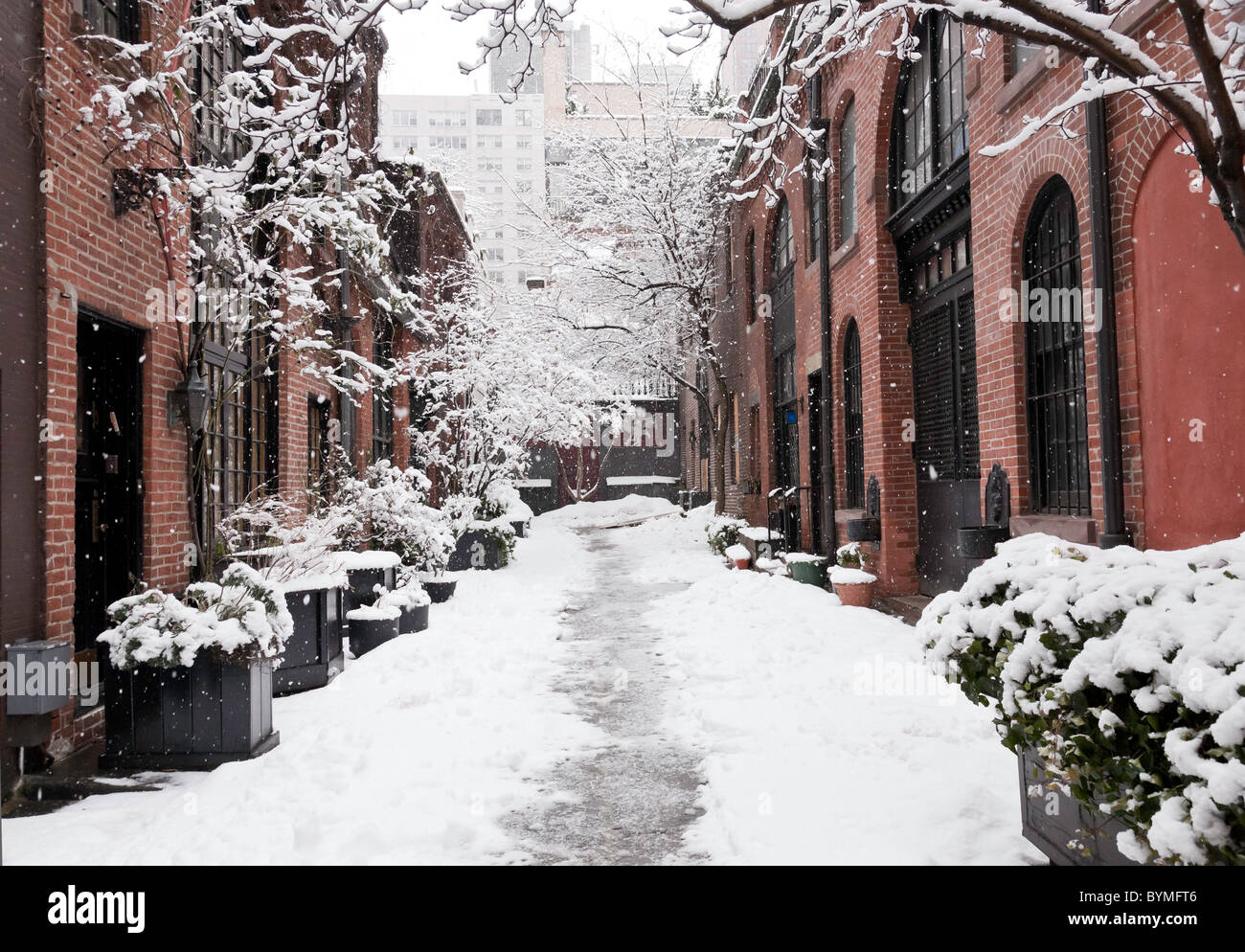 Sniffen Court Mews, Schneesturm, Murray Hill Historic District, New York City, USA 2011, East 36th Street Stockfoto
