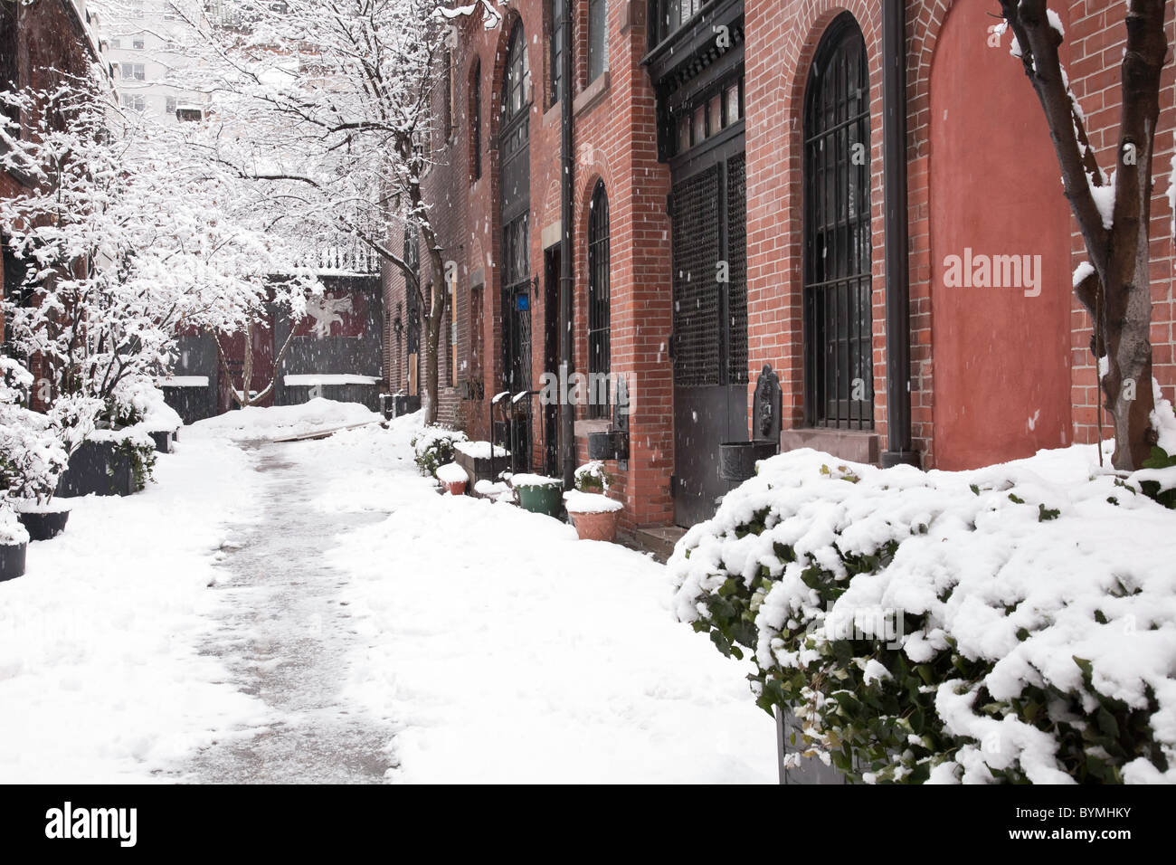 Sniffen Court Mews, Schneesturm, Murray Hill Historic District, New York City, USA 2011, East 36th Street Stockfoto