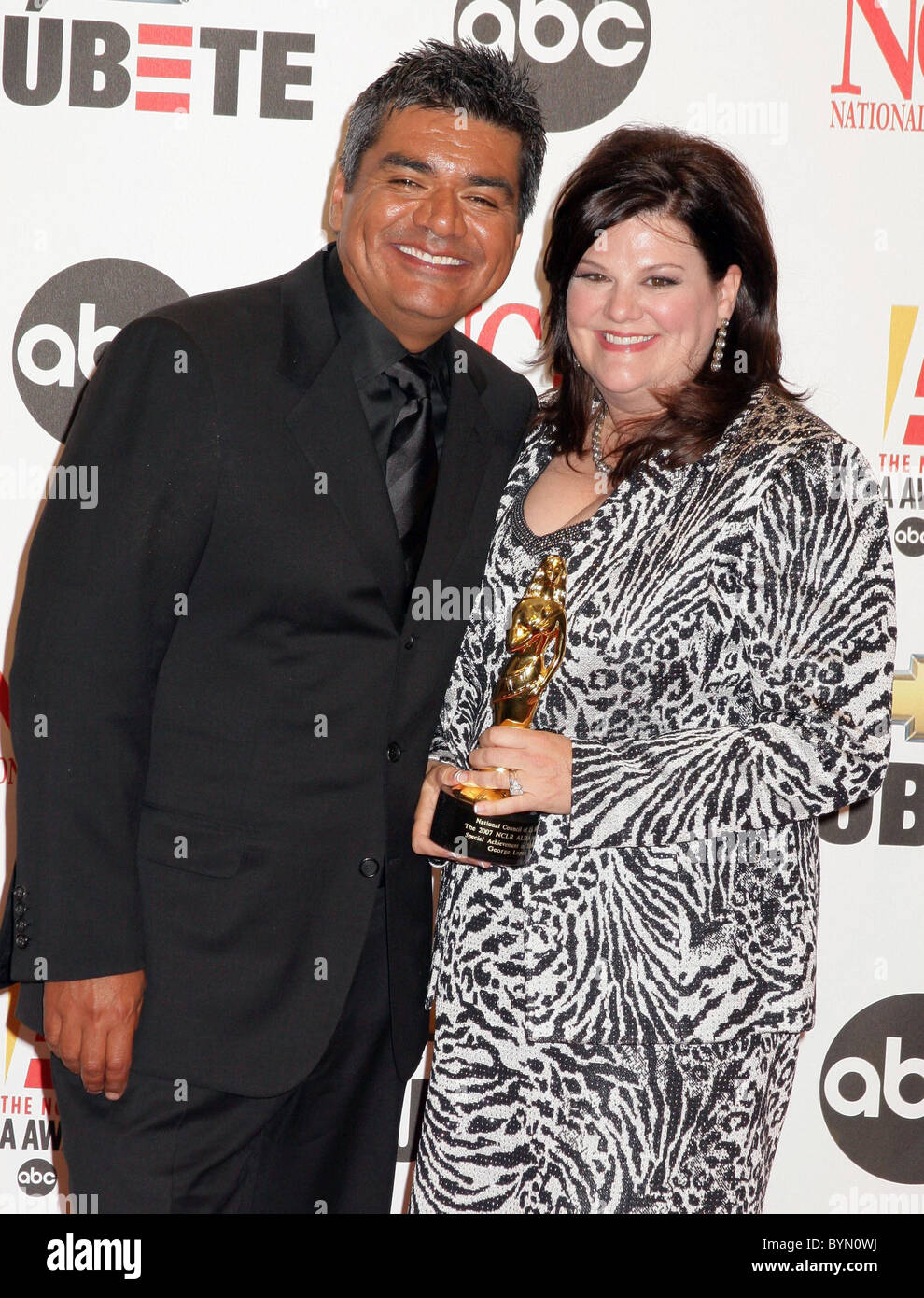 George Lopez und Ann Serrano NCLR ALMA Awards 2007 statt in der Stadthalle - Press Room Pasadena, Kalifornien - 01.06.07: Stockfoto