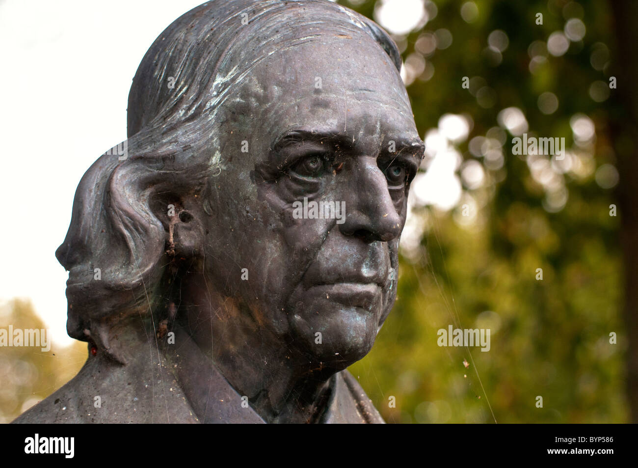 Denkmal des berühmten deutschen Gelehrten Theodor Mommsen; Denkmal des Deutschen Gelehrten Theodor Mommsen in Garding Stockfoto