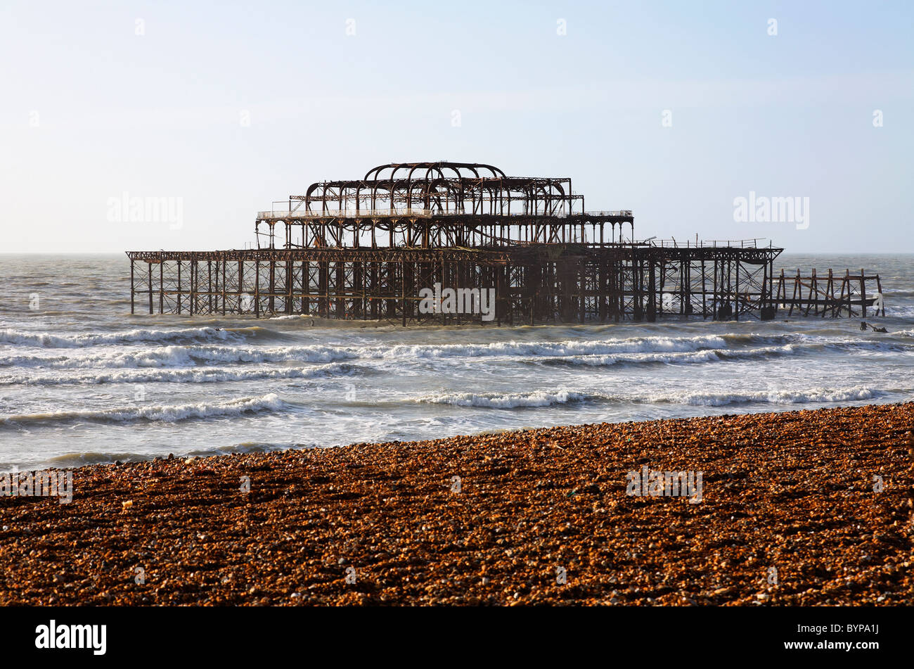 Der Küste und den West Pier in Brighton, East Sussex, England Stockfoto