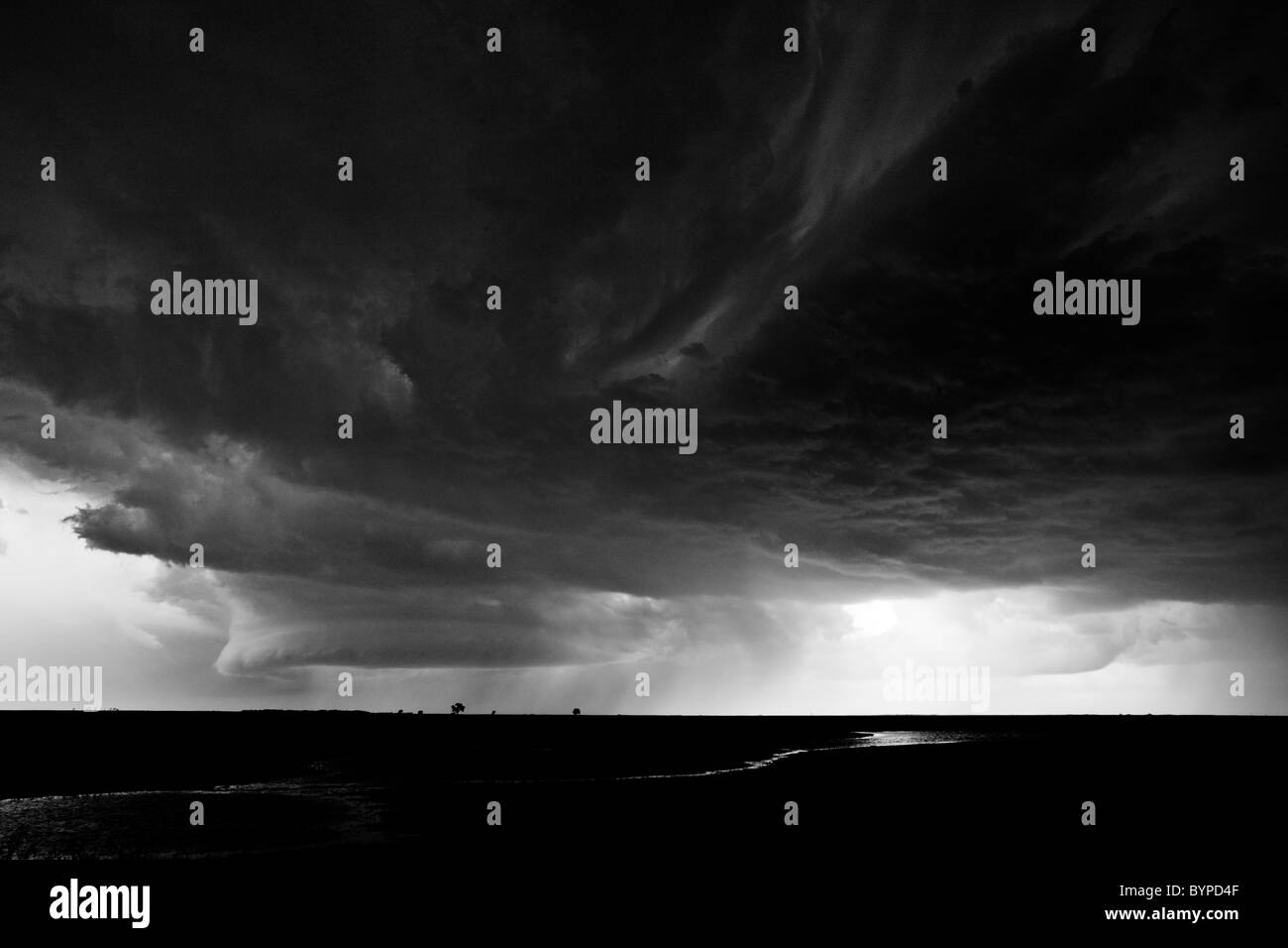 USA, South Dakota, wirbelnde Wolken der Superzelle Sommergewitter Prärie Stockfoto