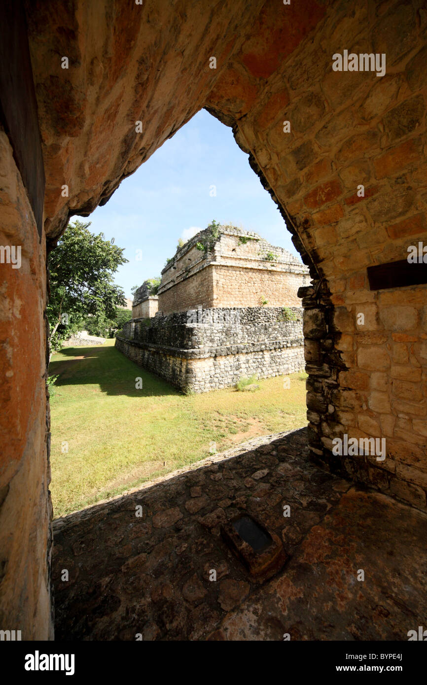 DER SACABE BOGEN, MAYA-RUINEN VON EK BALAM, YUCATAN, MEXIKO Stockfoto