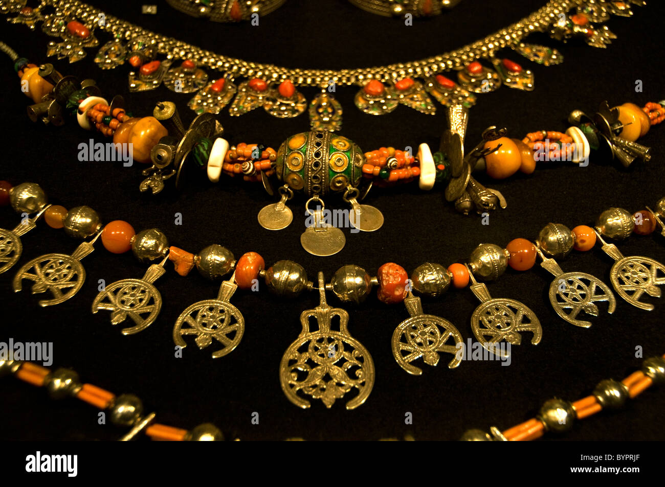 Hochzeit Hochzeit Halskette Armband Nordafrika Libyen Algerien Ägypten Tunesien Marokko 20. Jhdt Stockfoto