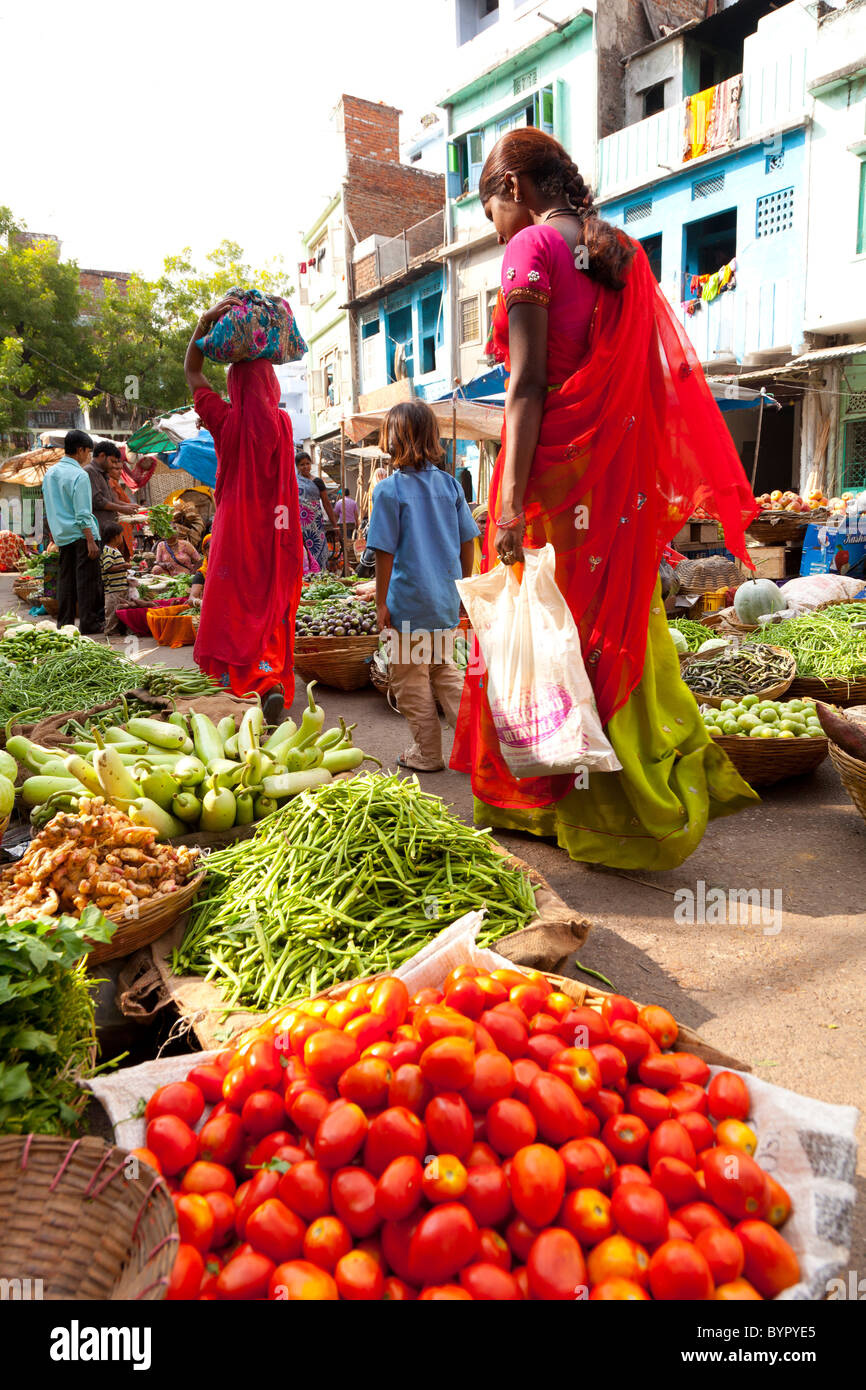 Indien, Rajasthan, Udaipur, Obst-und Gemüsemarkt Stockfoto