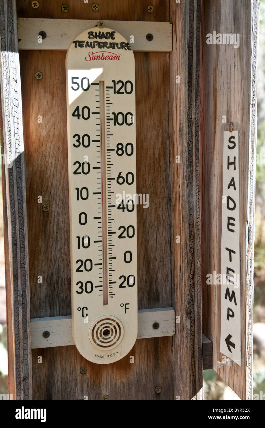 Schatten Temperatur am unteren Rand der Grand Canyon im Bright Angel Campground überschreitet 100 Grad Fahrenheit am Mittag. Stockfoto