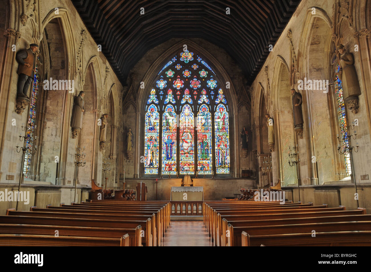 Kirche innen St Einkaufsmöglichkeiten, Ely Platz in London Stockfoto