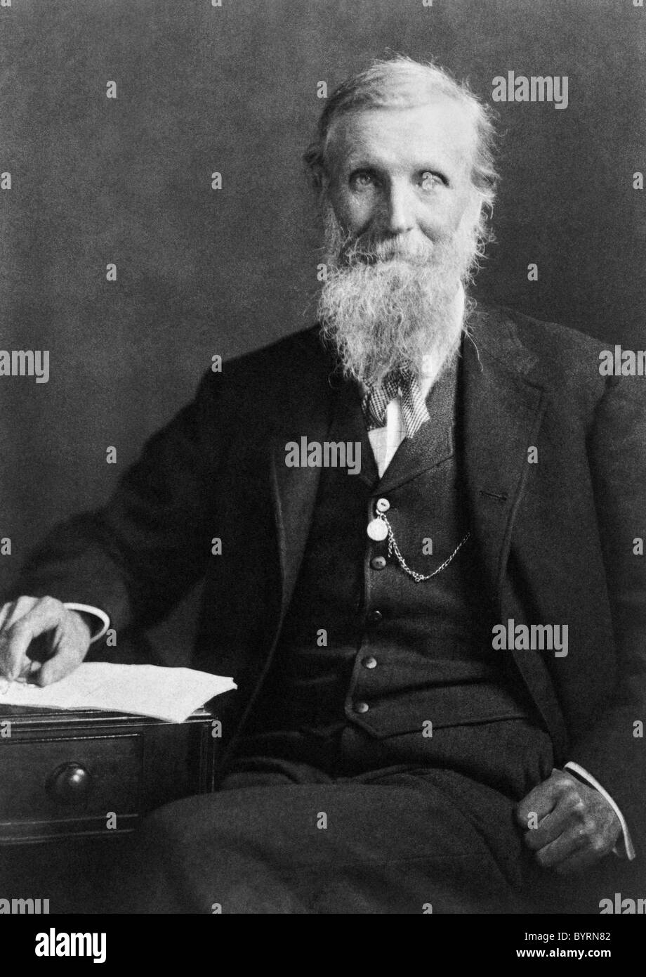 Portrait-Foto ca. 1909 von Schottisch-getragener amerikanischer Naturforscher, Autor und Naturschützer John Muir (1838-1914). Stockfoto