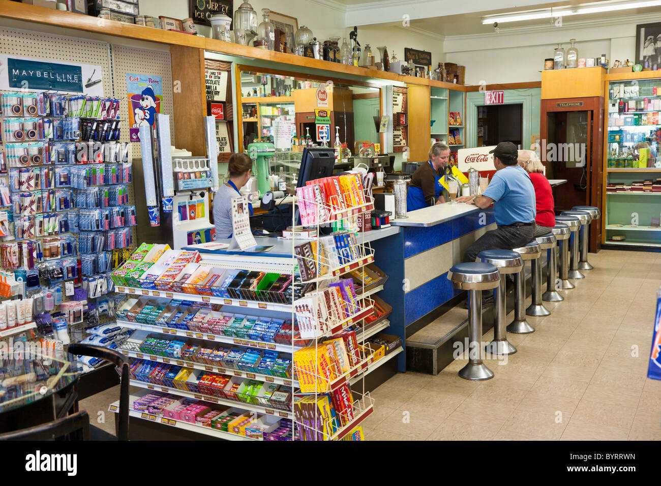 Alten altmodischen Sodabrunnen in Ecke des General Store auf der Main Street in Bar Harbor, Maine Stockfoto