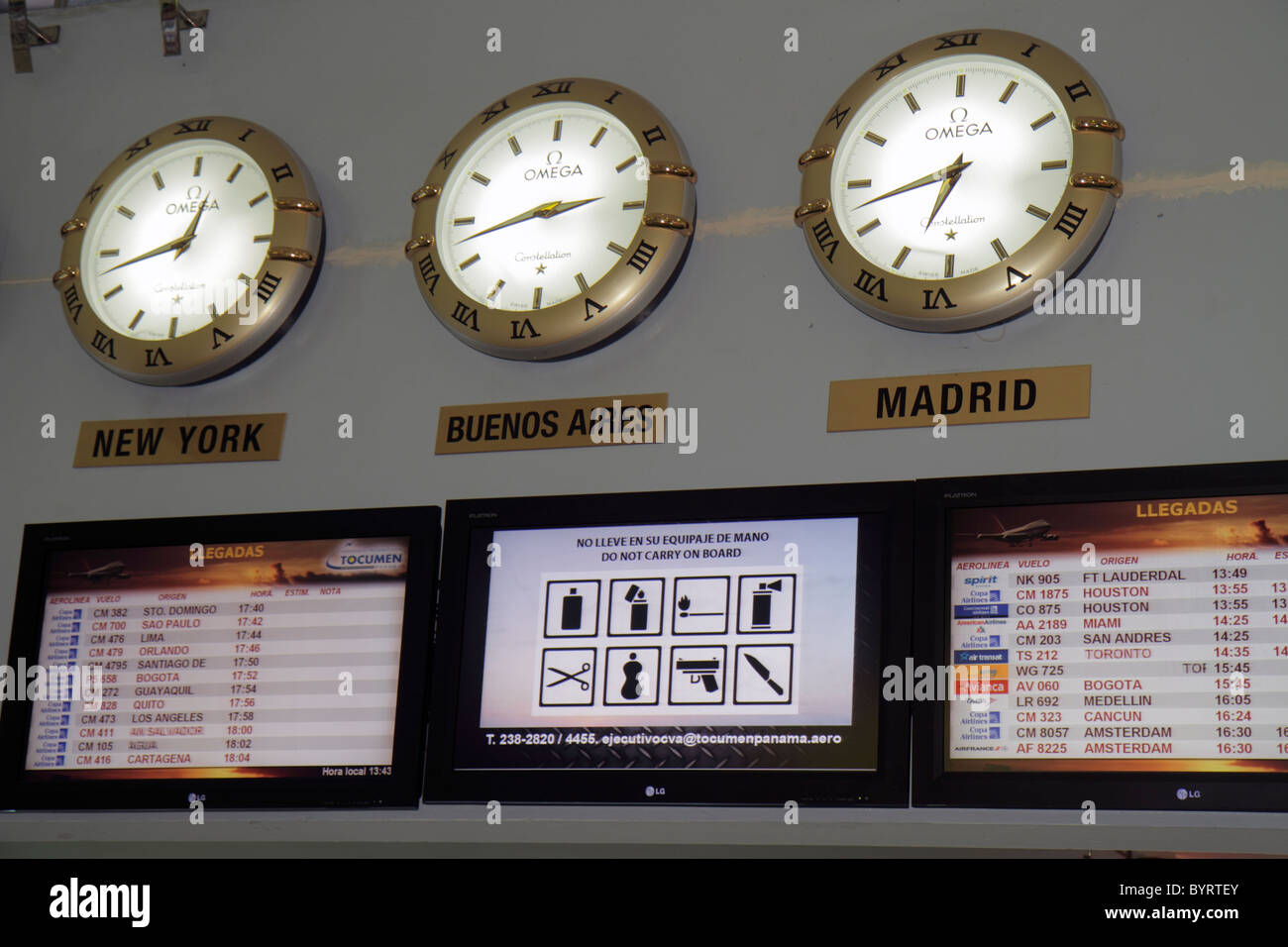 Panama, Lateinamerika, Mittelamerika, Panama City, Aeropuerto Tocumen, Flughafen, PTY, Luftfahrt, Terminal, Omega-Uhr, Zeitzone, Madrid, New York, Buenos Aires, Flug in Stockfoto