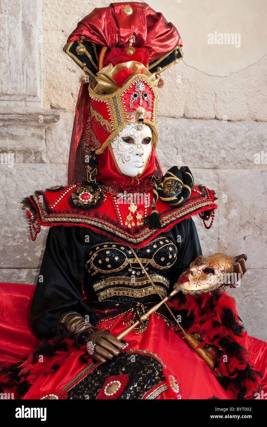 Einzelne venezianische Maske Verkleidung im Karneval Stockfoto