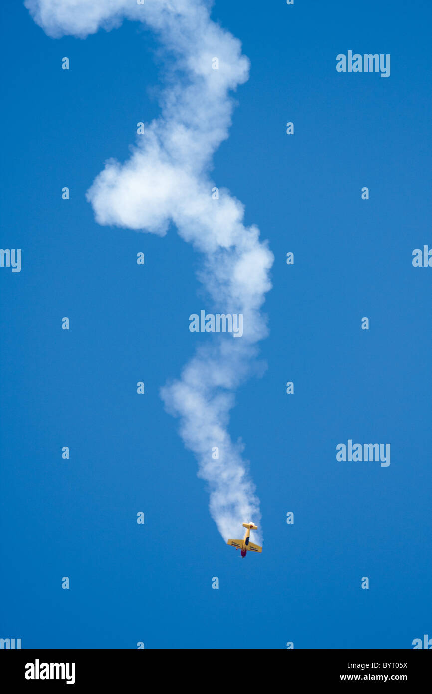 Gijón, Asturien, Spanien. Internationales Luftfestival, über dem Strand von San Lorenzo, dem repräsentativsten des Landes. Stockfoto