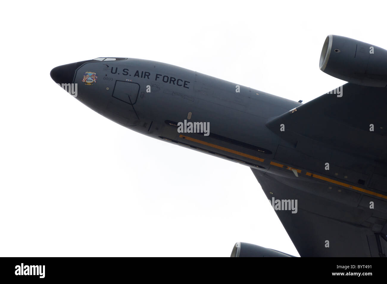 US-Luftwaffe Militärflugzeug Tanker im Flug über Slowenien Stockfoto