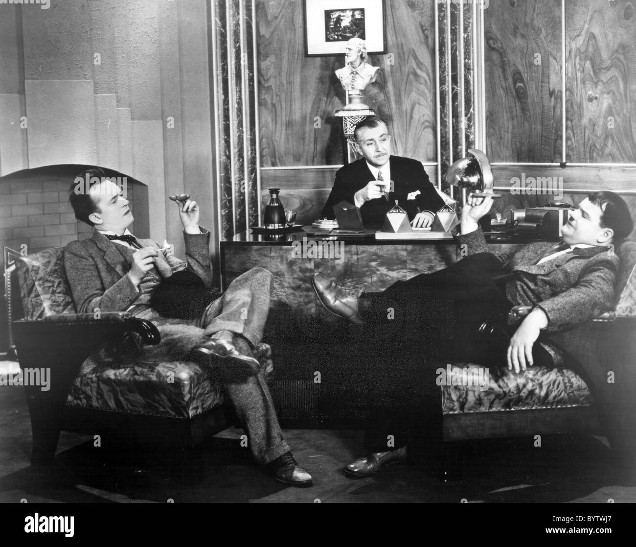 LAUREL und HARDY - US film Komödie paar mit Oliver Hardy und Stan Laurel auf der linken Seite rechts Stockfoto